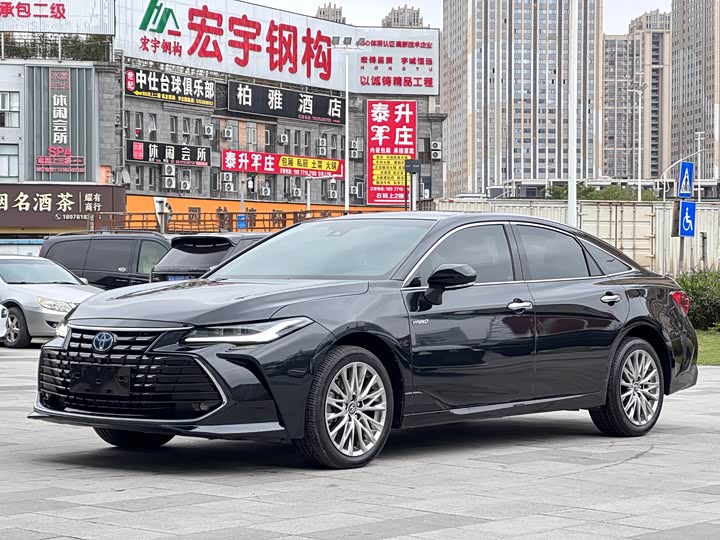 Фото 1 - Toyota Avalon