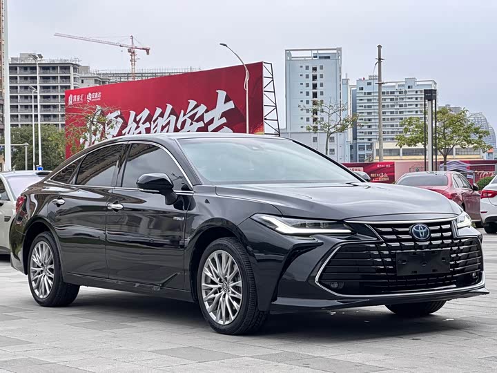 Фото 3 - Toyota Avalon