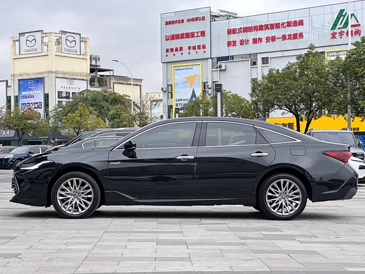 Фото 6 - Toyota Avalon