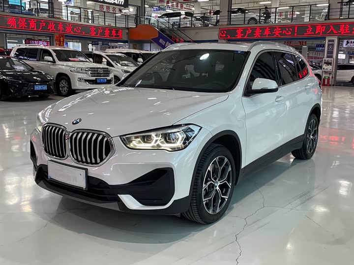Фото 1 - BMW X1