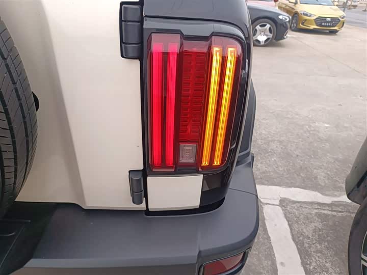 Фото 8 - Tank 300