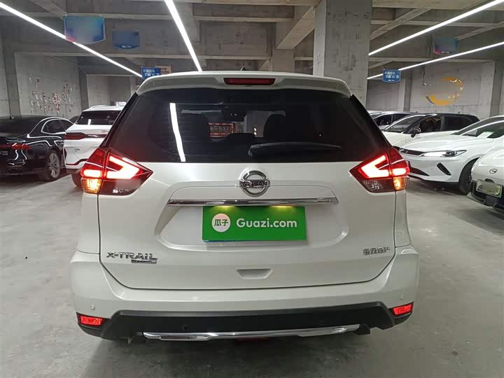 Фото 6 - Nissan X-Trail