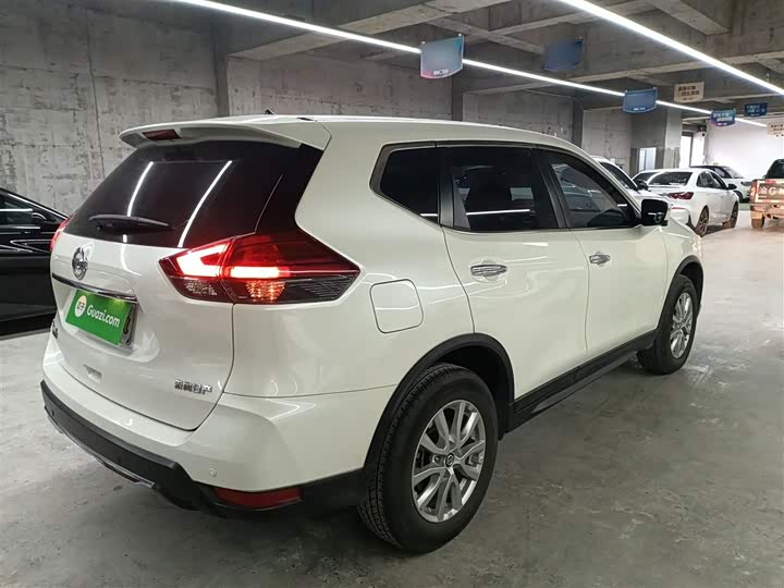 Фото 7 - Nissan X-Trail