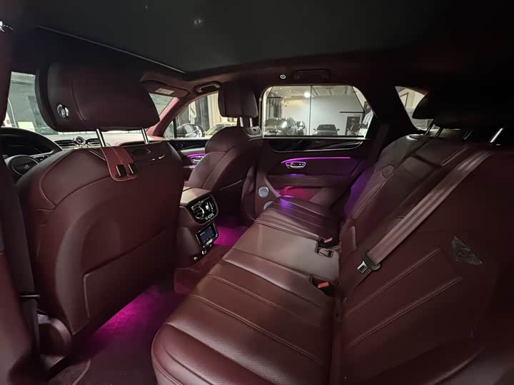 Фото 5 - Bentley Bentayga