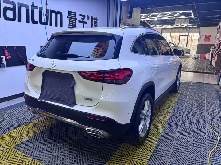 Фото 4 - Mercedes-Benz GLA-Class