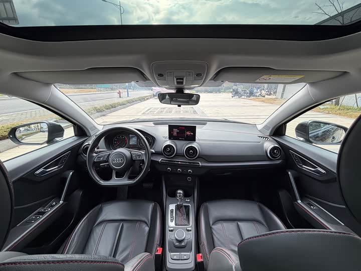 Фото 6 - Audi Q2L