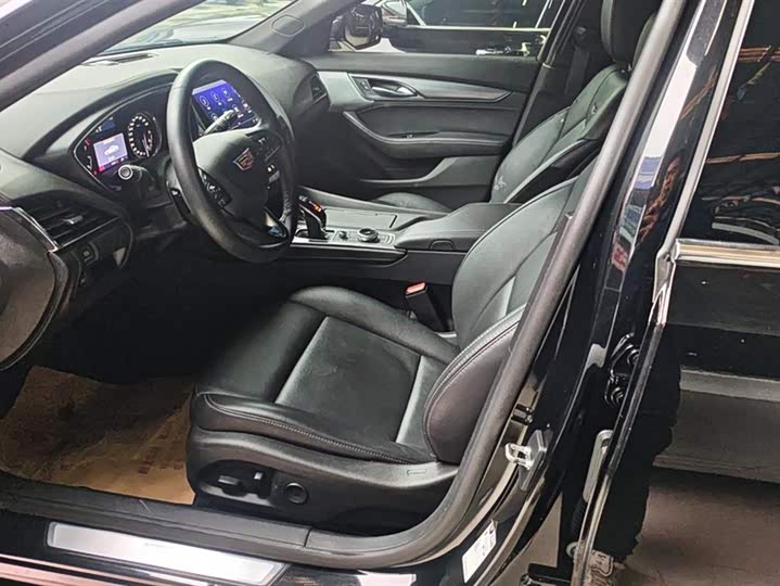 Фото 9 - Cadillac CT5