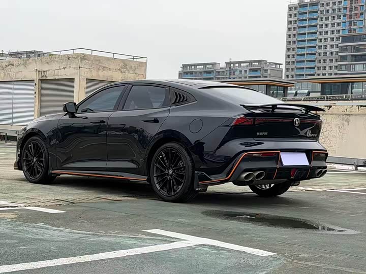 Фото 6 - Changan UNI-V