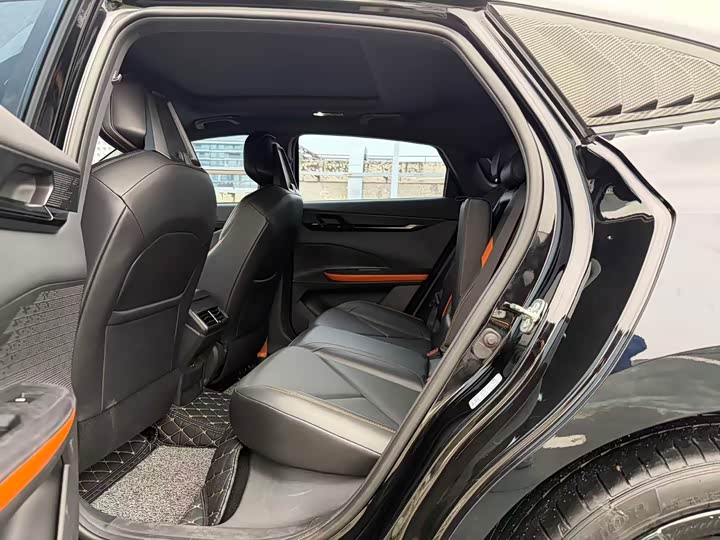 Фото 9 - Changan UNI-V