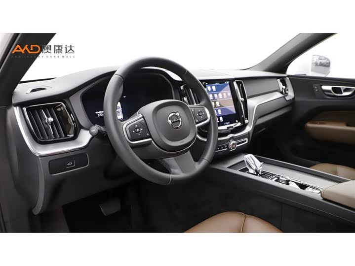 Фото 6 - Volvo XC60