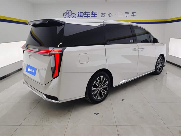 Фото 3 - GAC Trumpchi M8