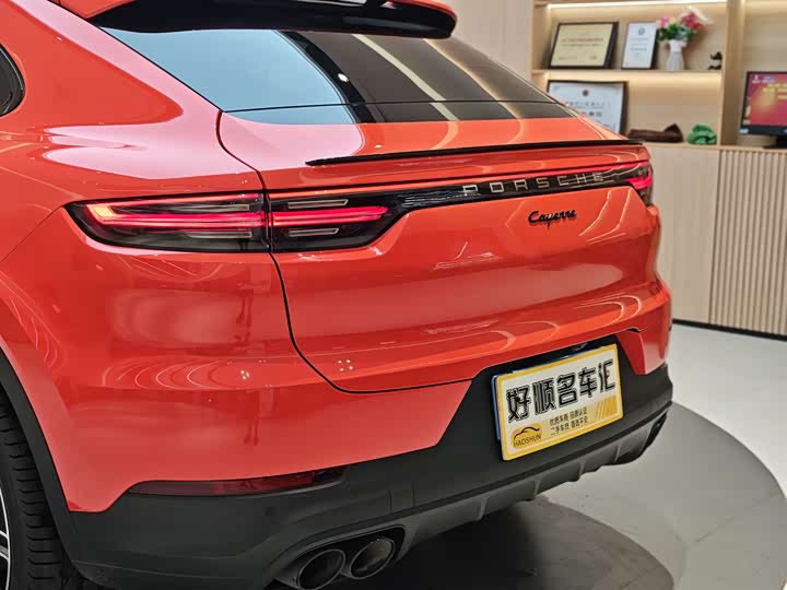 Фото 8 - Porsche Cayenne