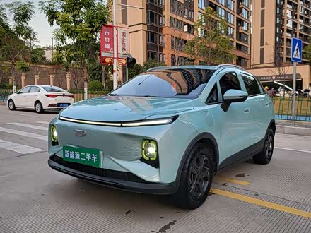 Фото 1 - Geely Geometry E Firefly