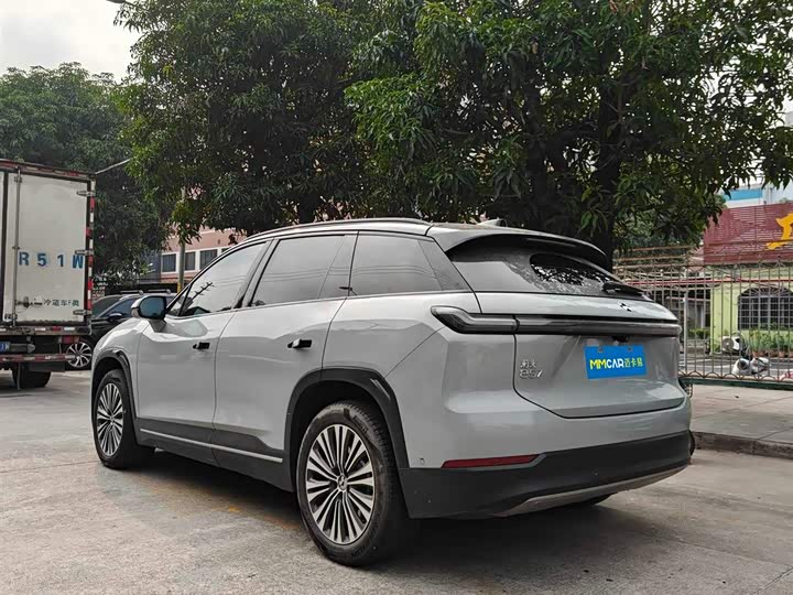 Фото 2 - Nio ES7