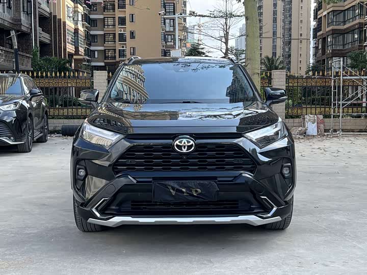 Фото 2 - Toyota RAV4