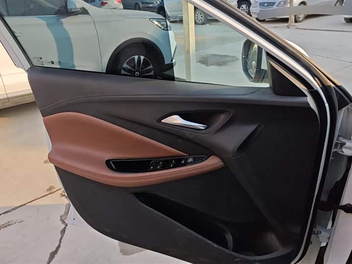 Фото 7 - Buick Verano