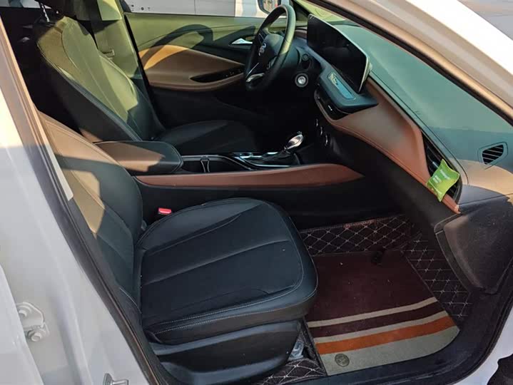 Фото 8 - Buick Verano