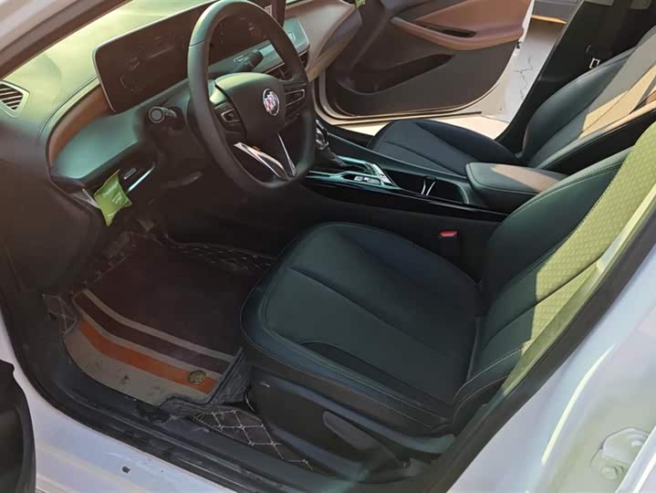 Фото 9 - Buick Verano