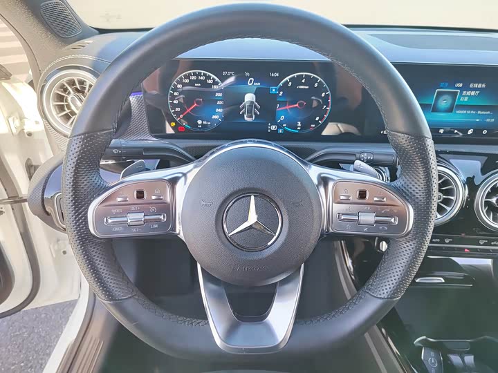 Фото 9 - Mercedes-Benz A-Class