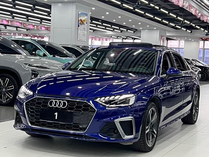 Фото 1 - Audi A4L