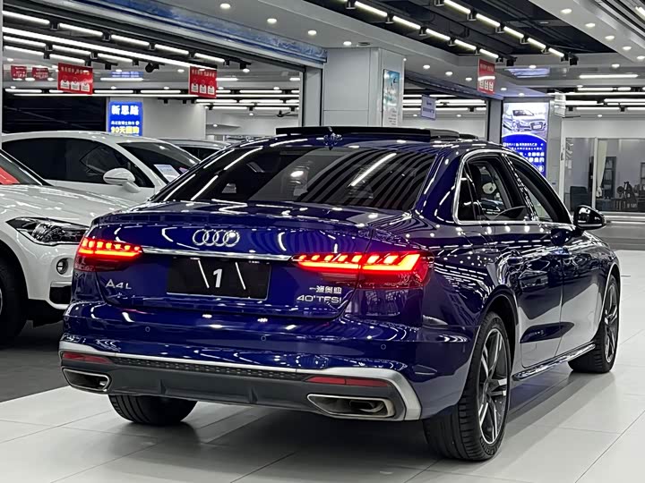 Фото 6 - Audi A4L