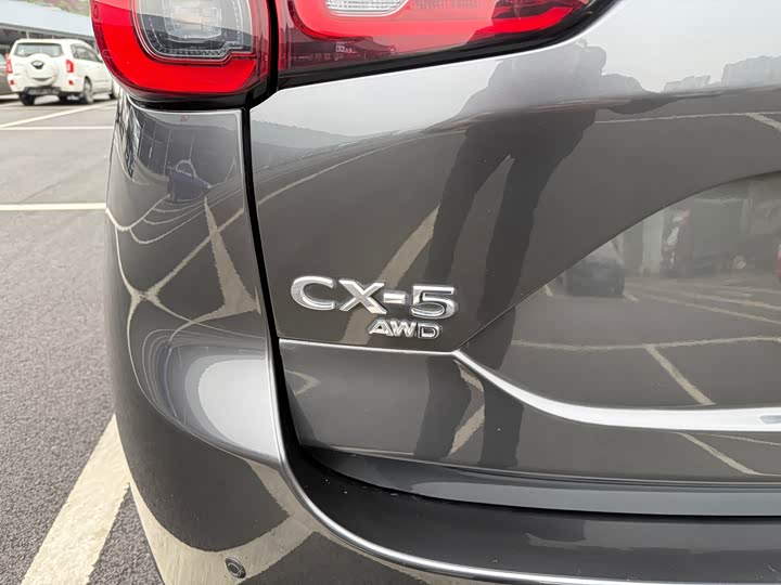 Фото 8 - Mazda CX-5
