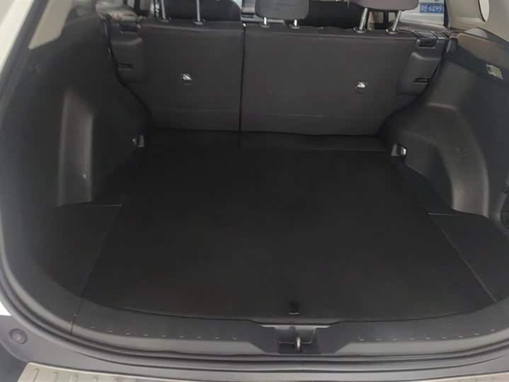 Фото 4 - Toyota RAV4