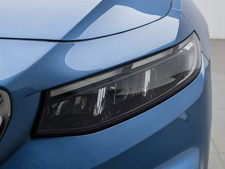 Фото 7 - Geely Preface