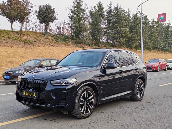 Фото 3 - BMW iX3