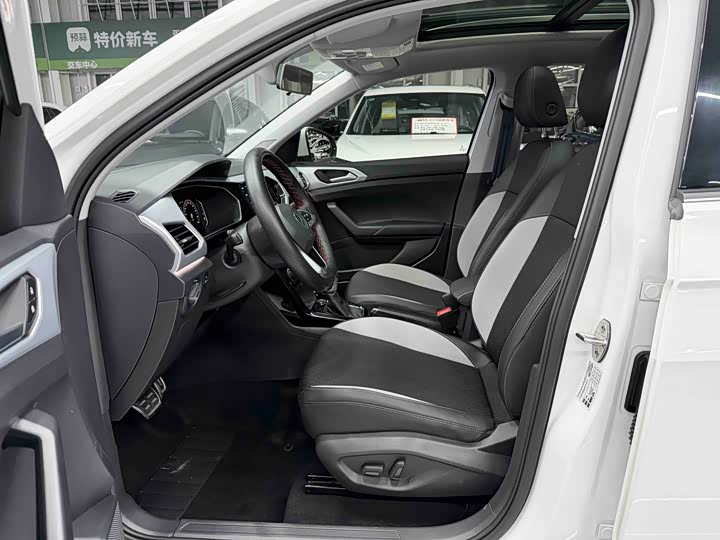 Фото 8 - Volkswagen Tacqua