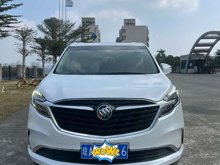 Фото 2 - Buick GL8 ES