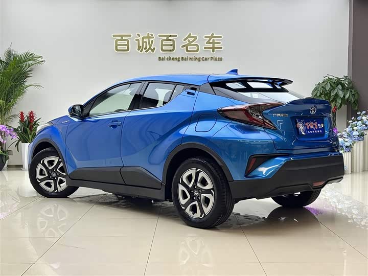 Фото 7 - Toyota C-HR EV