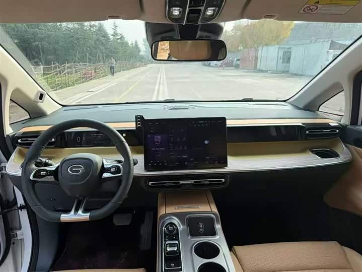 Фото 5 - GAC Trumpchi E8