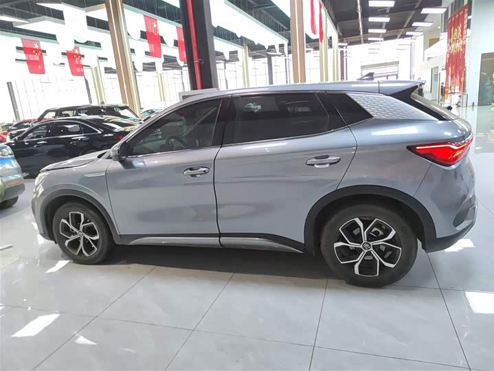 Фото 5 - BYD Yuan Plus