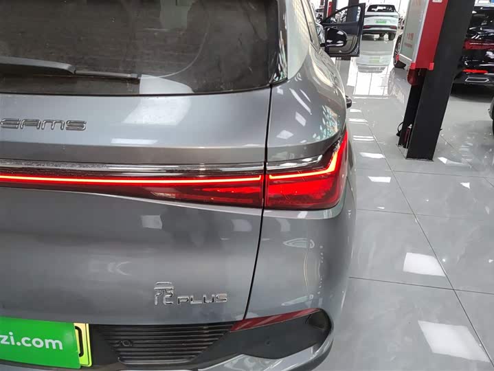 Фото 8 - BYD Yuan Plus