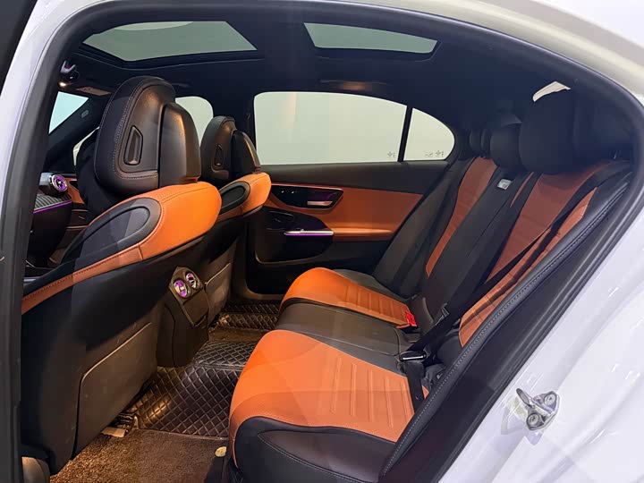 Фото 8 - Mercedes-Benz C-Class