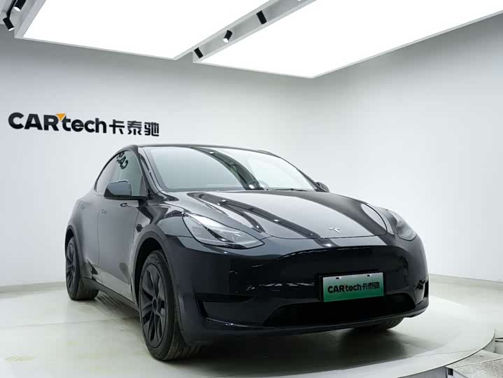 Фото 9 - Tesla Model Y