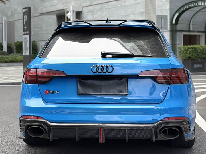 Фото 5 - Audi RS 4