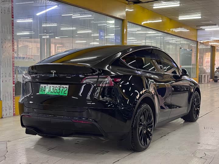 Фото 7 - Tesla Model Y