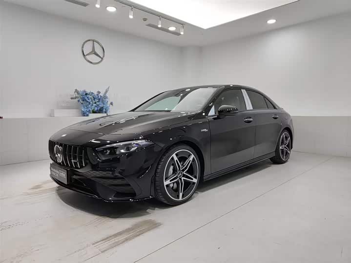 Фото 1 - Mercedes-Benz A-Class AMG