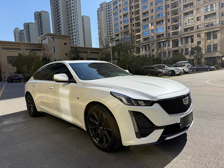 Фото 2 - Cadillac CT5