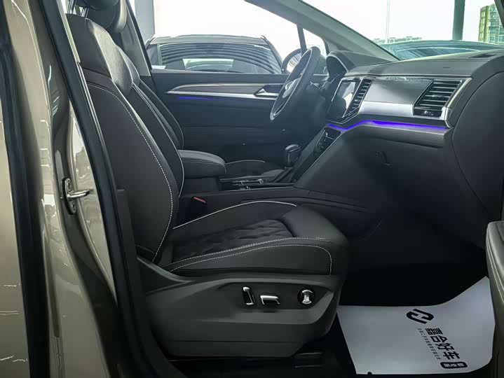 Фото 8 - Volkswagen Viloran