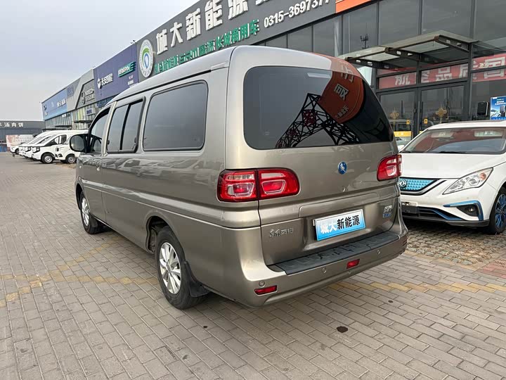 Фото 6 - Dongfeng Forthing Lingzhi M5 EV