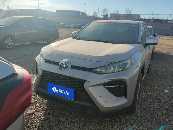 Фото 1 - Toyota Wildlander