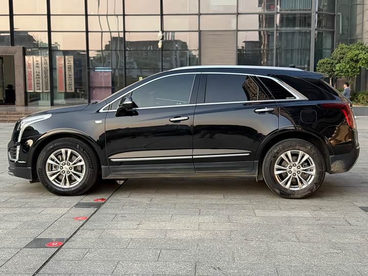 Фото 7 - Cadillac XT5