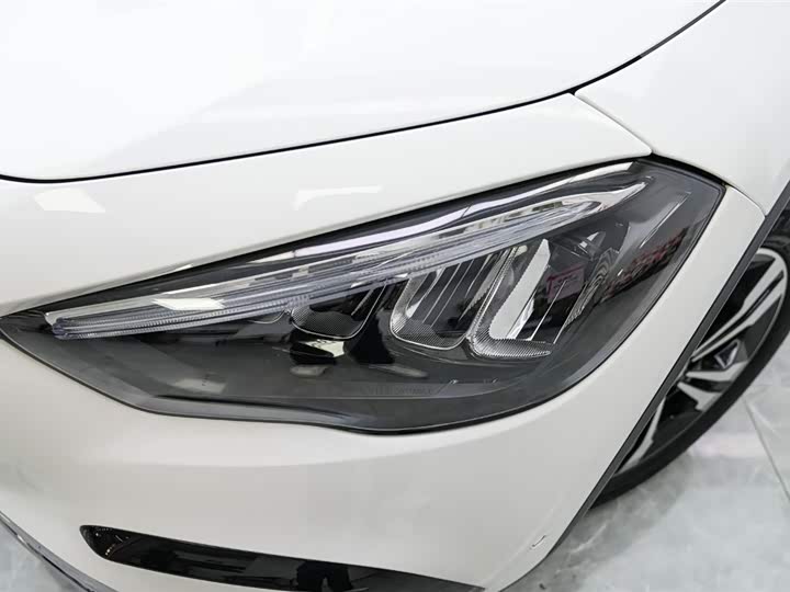 Фото 3 - Mercedes-Benz GLA-Class