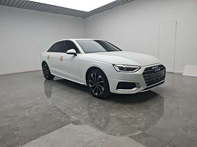 Фото 3 - Audi A4L