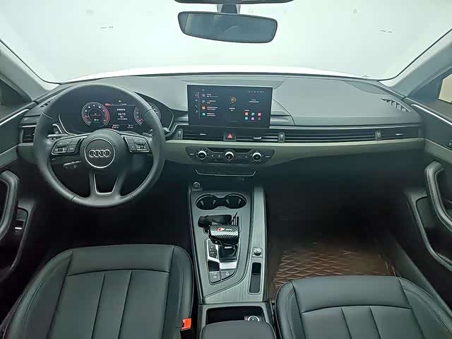 Фото 9 - Audi A4L