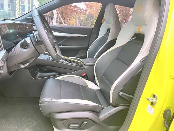 Фото 4 - MG Motor 5 Scorpio