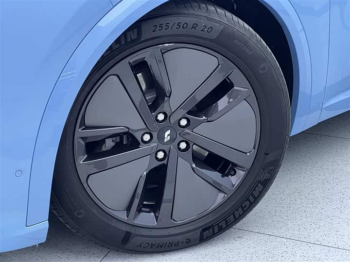 Фото 7 - LiXiang L8